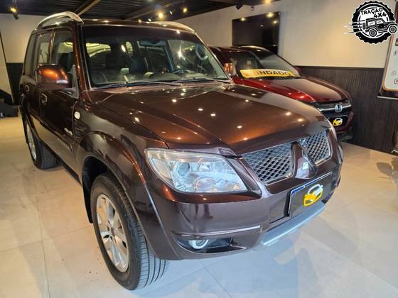MITSUBISHI PAJERO TR4 2.0 4X4 16V 140CV FLEX 4P AUTOMÁTICO MITSUBISHI PAJERO TR4 2.0 4X4 16V 140CV FLEX 4P AUTOMÁTICO
